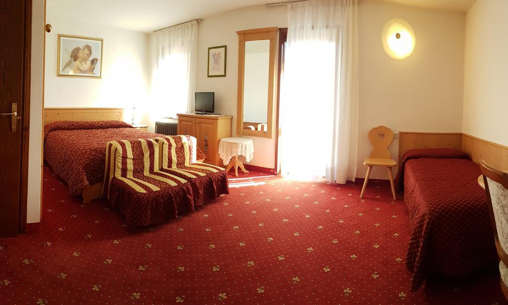 Villa Elena B&B Hotel San Martino Di Castrozza Exterior foto